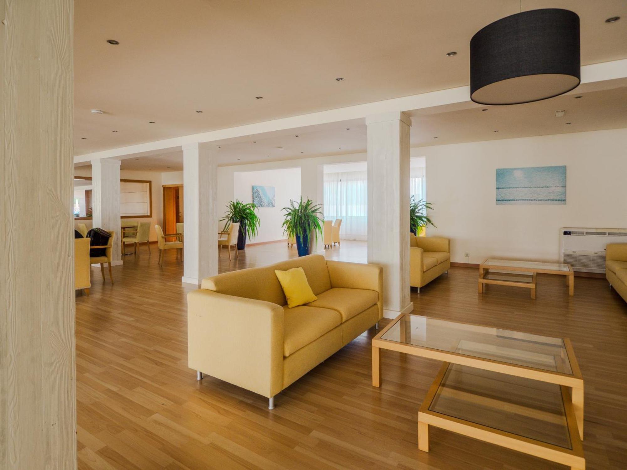 Hotel Santa Maria Playa Cala Millor  Bagian luar foto