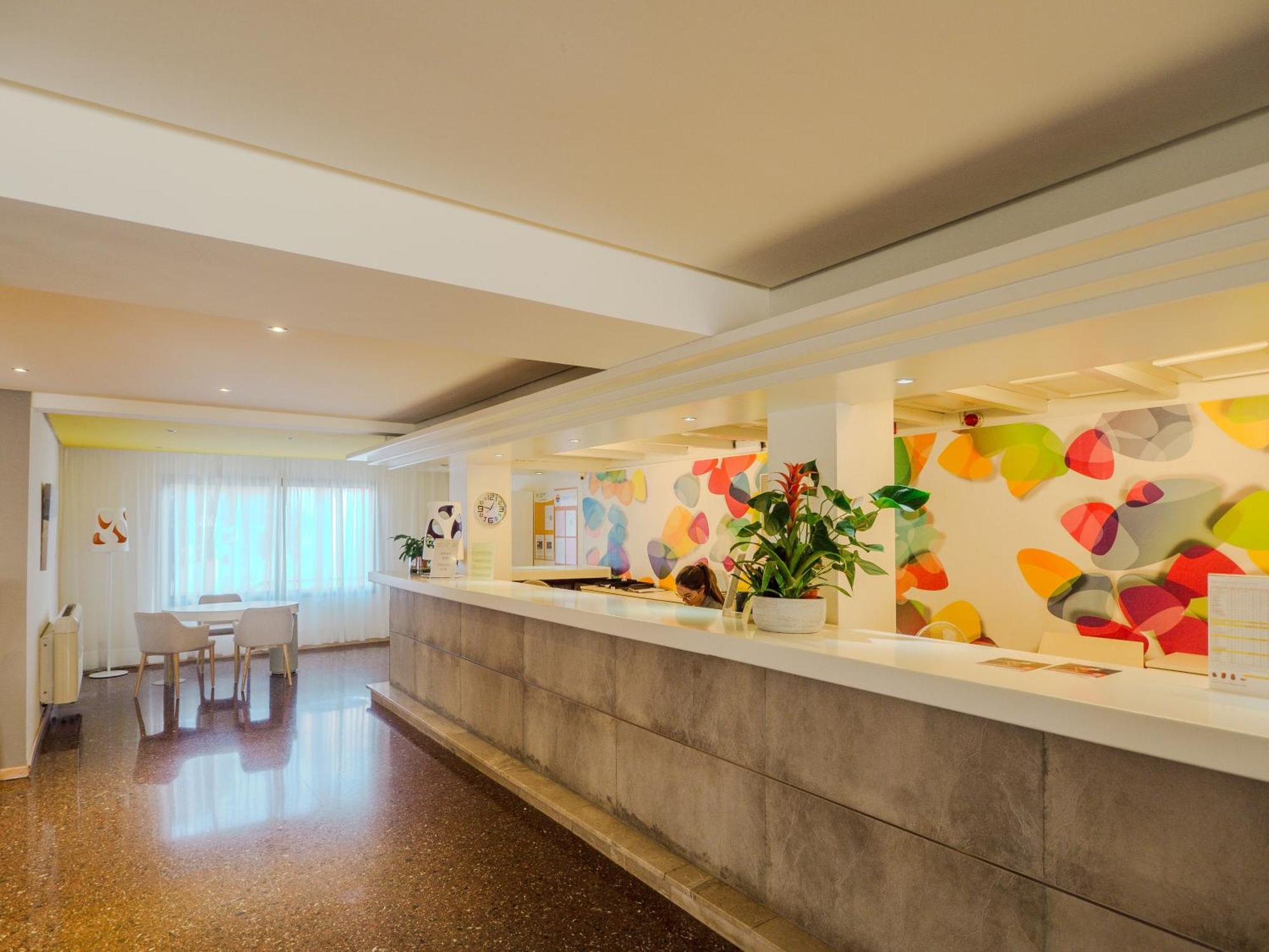 Hotel Santa Maria Playa Cala Millor  Bagian luar foto